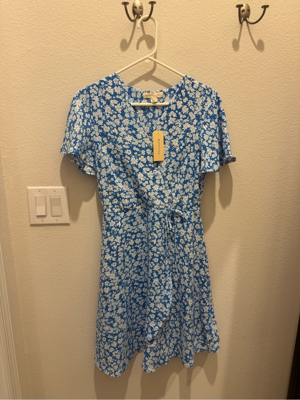 Monteau Los Angeles Blue and White Floral Dress